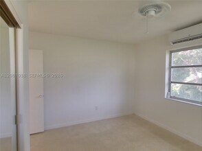 Building Photo - 1025 Langer Way