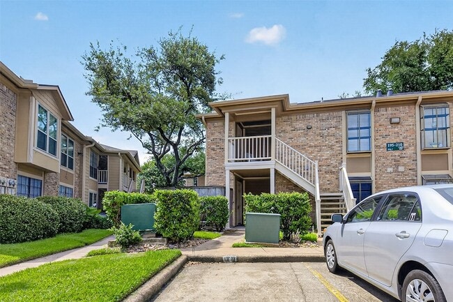 Photo - 1311 Antoine Dr Apartment