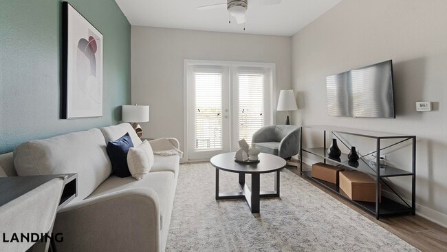 Building Photo - 215 Hunters Lk Wy