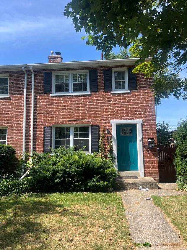 Primary Photo - Three bedroom one bath Lancaster townhomes