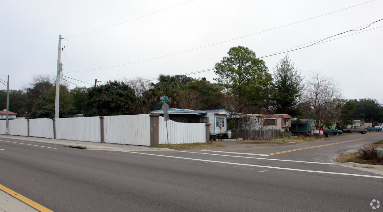 Building Photo - Gateway Trailer Park