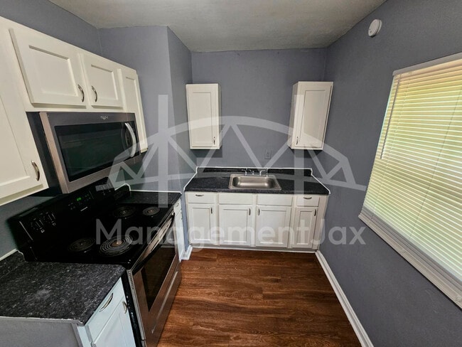 Foto del edificio - 2534 Aubrey Ave