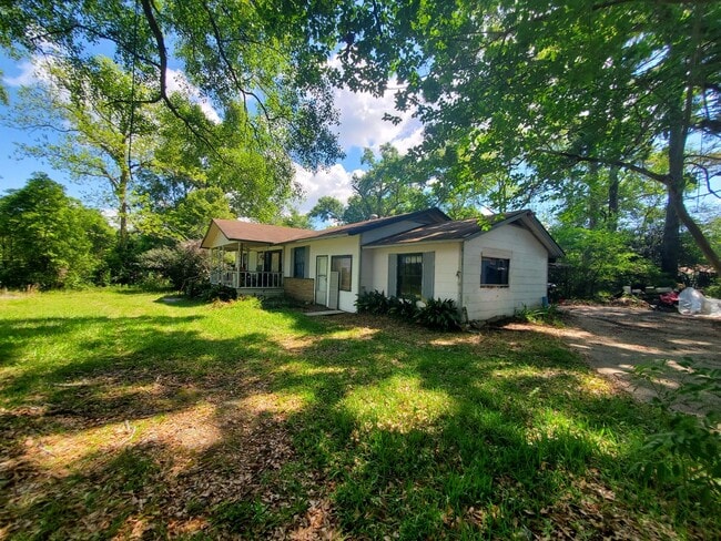 Building Photo - For Sale Not For Rent