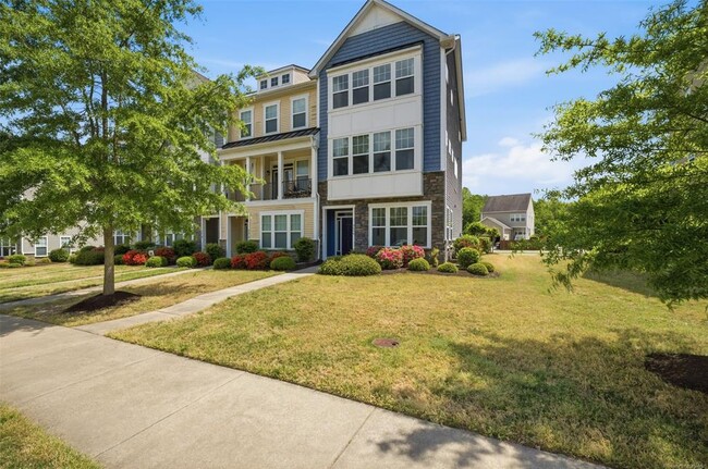 Building Photo - 3414 Hickory Neck Blvd