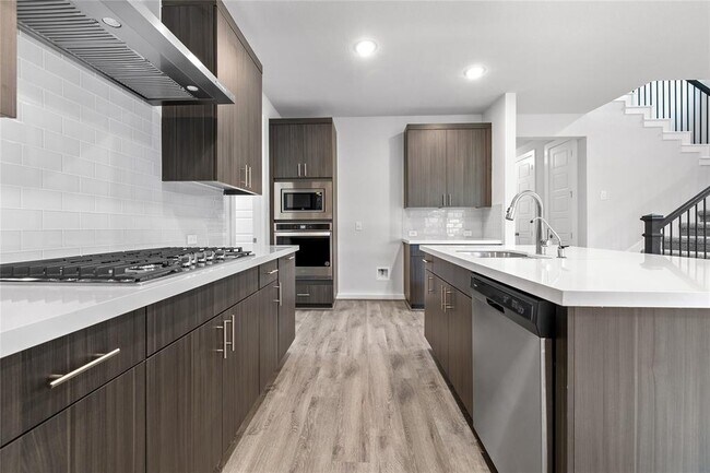 Building Photo - 144 Alicante Ln