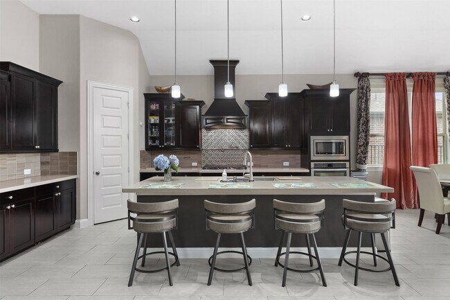 Building Photo - 12515 Cumberland Dr