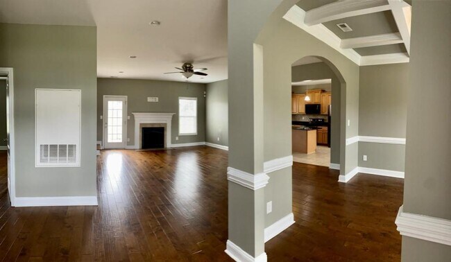Building Photo - 243 Porlock Way