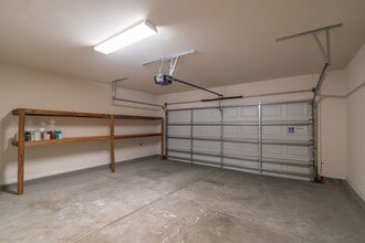Building Photo - 920 Lyndley Dr