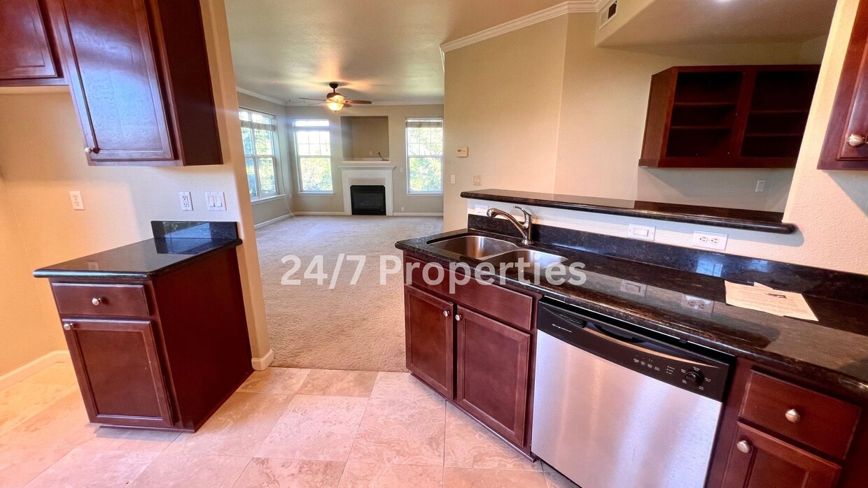 Primary Photo - **First month FREE** - 3BD/2BA - West Linn