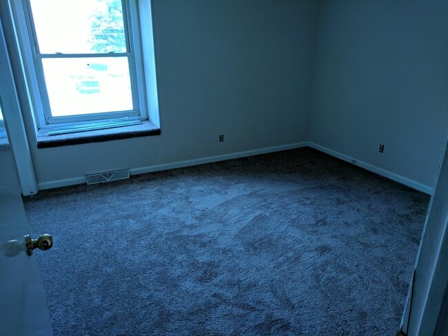 Building Photo - 316 McClain Ave