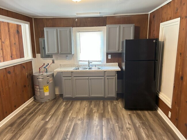 Foto del edificio - 4003 Penny St SW