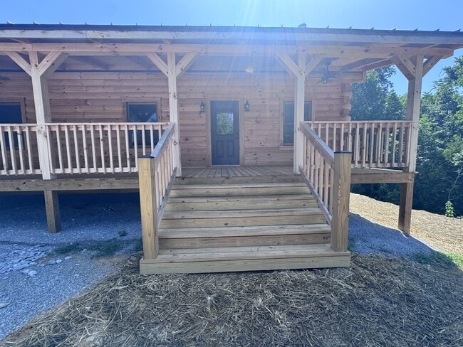 Foto del edificio - 1339 Hickory Point Dr