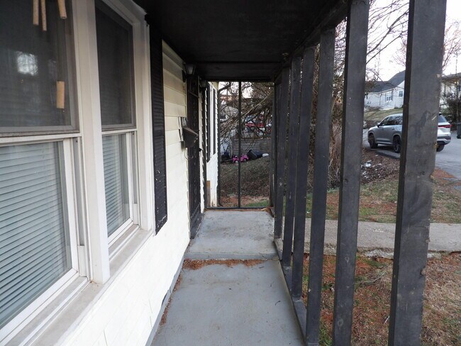 Foto del edificio - 146 Allnutt Dr