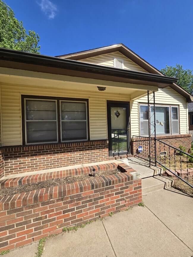 Foto del edificio - 902 N Colorado St