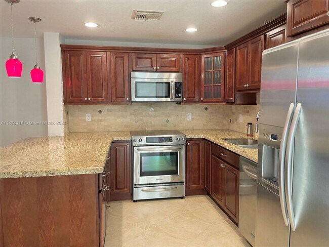 Foto del edificio - 10110 SW 154th Cir Ct