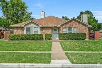 Building Photo - 306 Crowe Dr