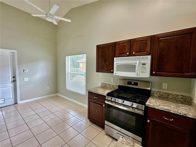 Building Photo - 30747 Burleigh Dr