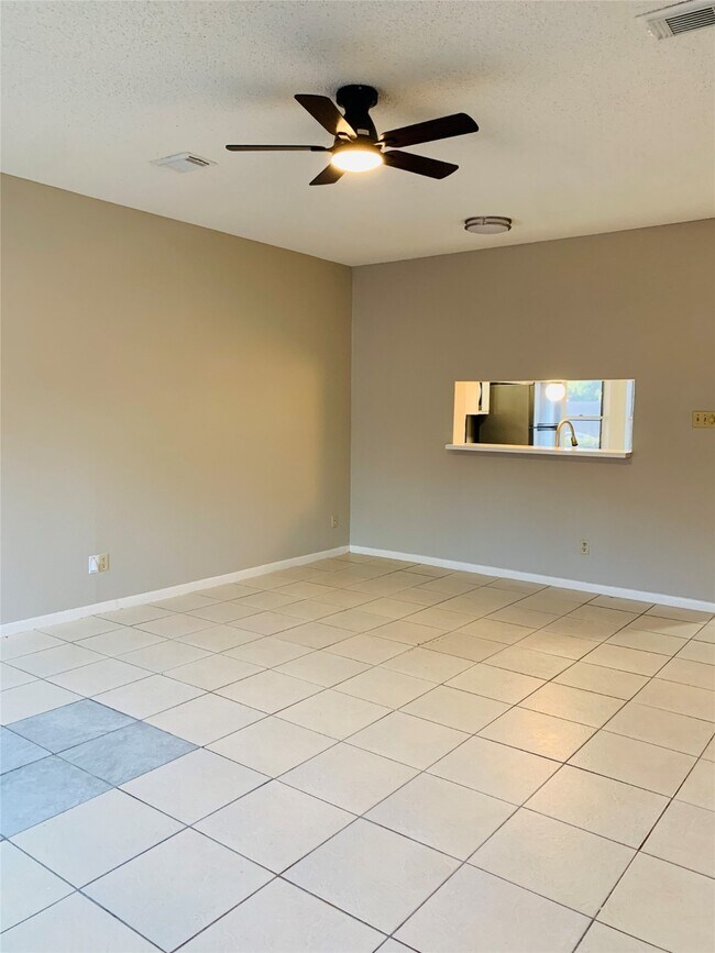 Foto del edificio - 12500 Brookglade Cir