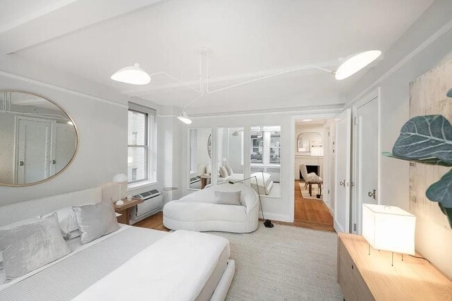 Building Photo - 1 bedroom in NEW YORK NY 10011