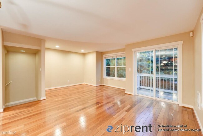 Foto del edificio - 3 br, 3.5 bath Townhome - 9506 Interlake A...