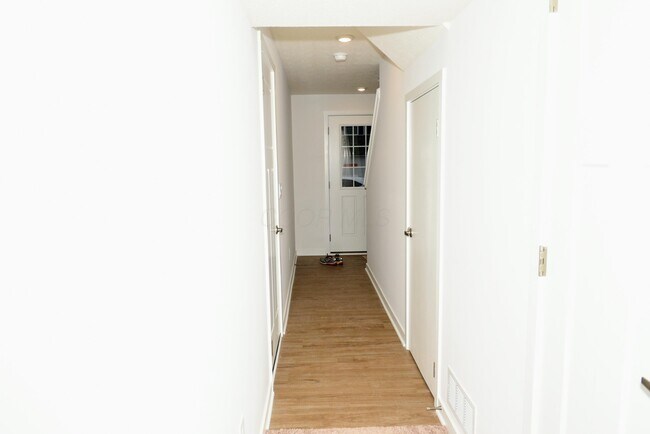 Foto del edificio - 130 Dusky Willow Dr