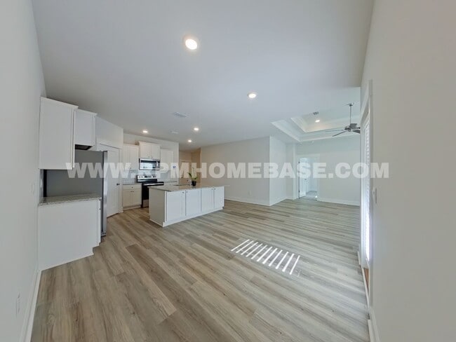 Building Photo - Modern 4-Bedroom Home with Energy-Efficient Features in Kaheeley Ridge!