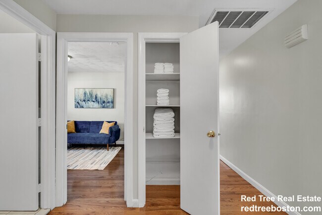 Foto del edificio - 74 Dunboy St