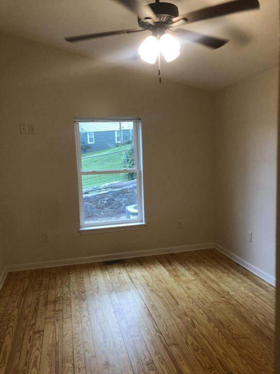 Foto del edificio - 116 Reem's Creek Rd