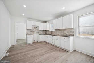 Building Photo - 2135 N 20th St