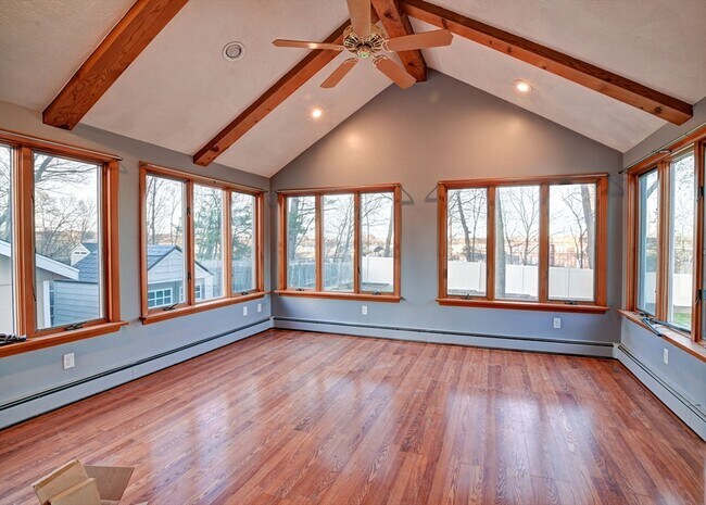 Foto del edificio - 118 Ashcroft St