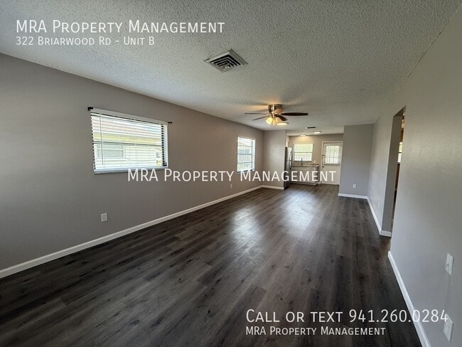 Foto del edificio - 322 Briarwood Rd