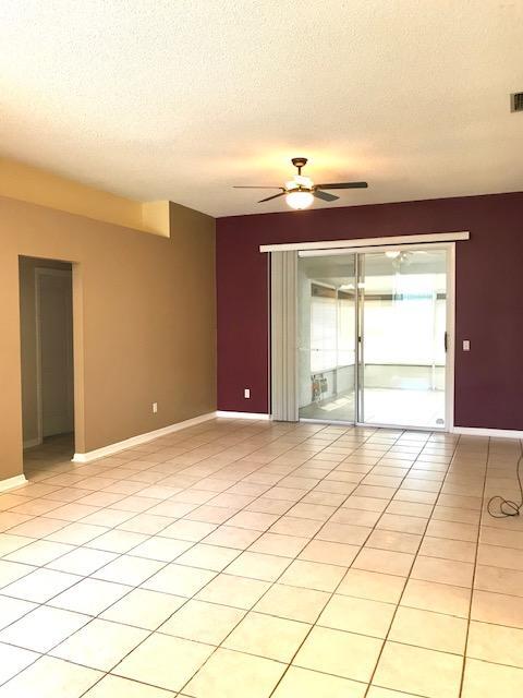 Photo - 13932 Huntwick Dr House