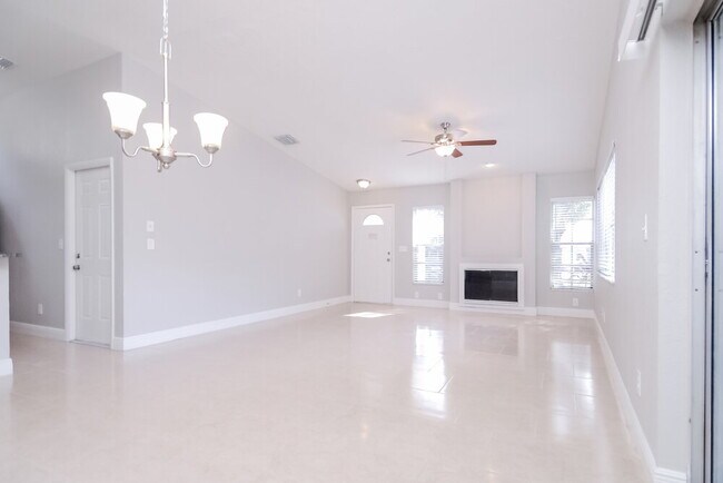 Building Photo - 11105 Cherrywood Ln