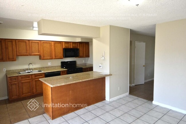 Foto del edificio - 8233 W Indianola Ave