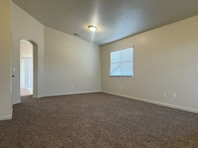Photo - Don’t miss out on this 3 bedroom/2bath hom... House