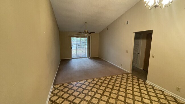 Foto del edificio - Townhouse For Rent