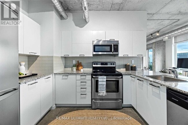 Building Photo - 150 Sudbury St