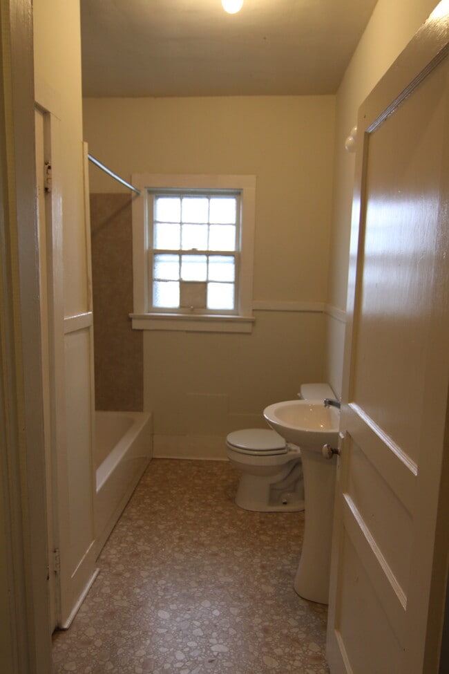 Building Photo - 251 Forbes Ave