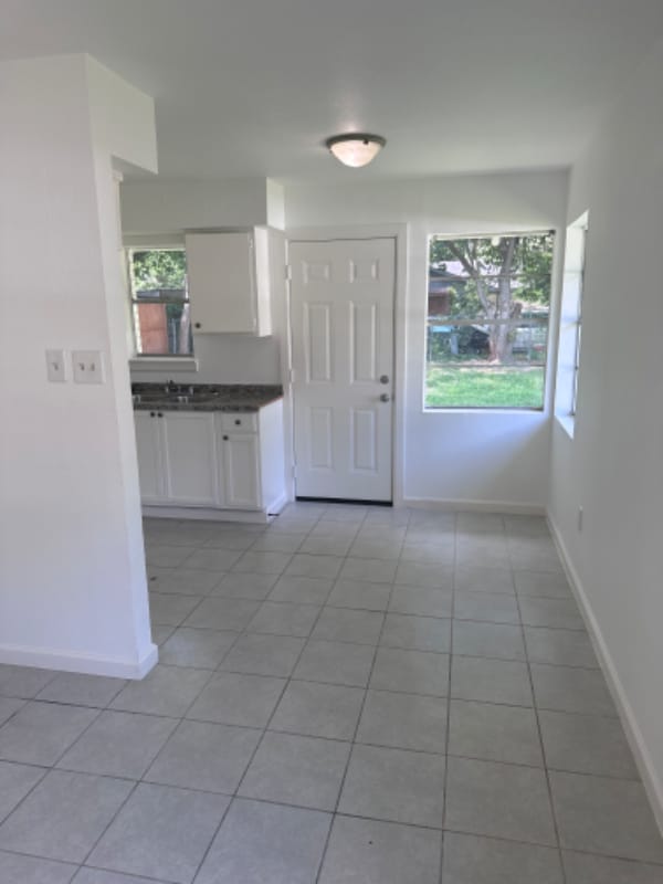 Photo - 7822 Oak Knoll Ln Apartment