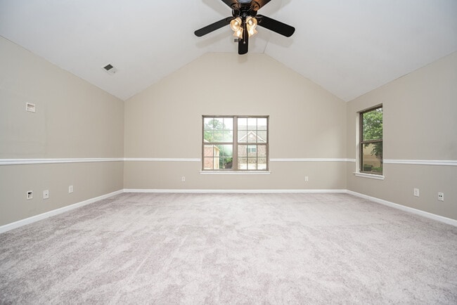 Building Photo - 113 Tyre Dr