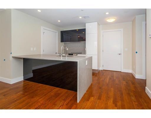 Foto del edificio - 906 E 2nd St