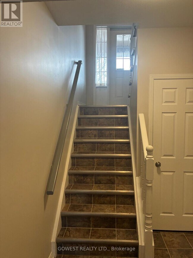 Building Photo - 106 McMurchie Ln