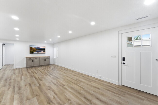 Foto del edificio - 2432 W Santa Fe Dr