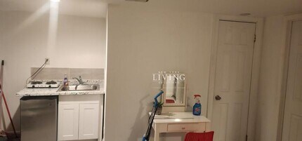 Building Photo - 184 Stuyvesant Ave