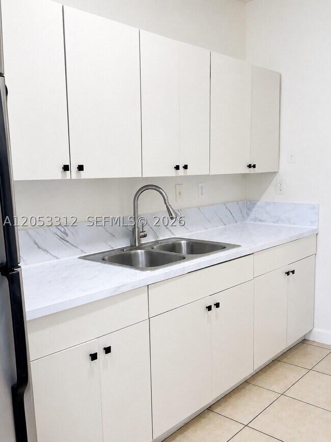 Building Photo - 26524 SW 138th Ave