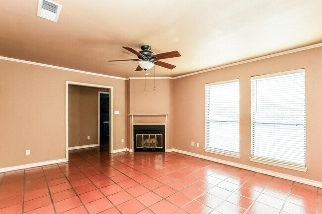 Foto del edificio - Beautiful one story Condo