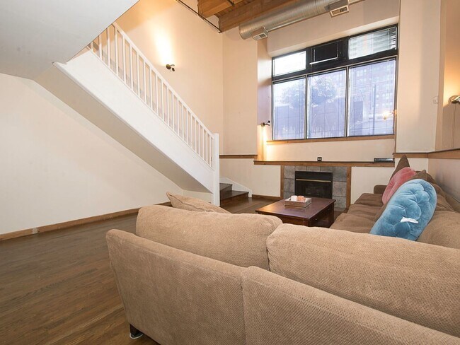 Foto del edificio - 732 S Financial Pl