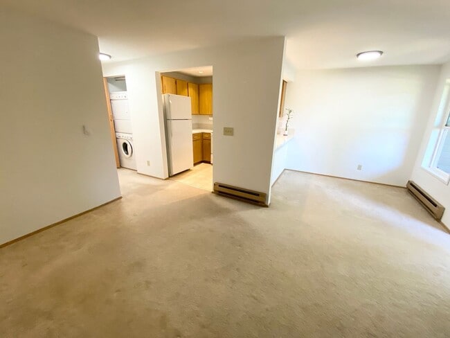 Foto del edificio - Top floor 1 bedroom condo available now!