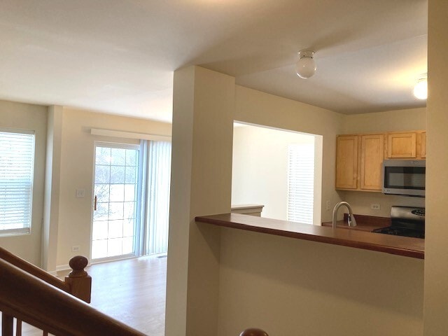 Foto del edificio - 2441 Stoughton Cir