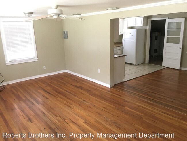 Building Photo - 2 br, 1.5 bath House - 277 Mayflower Street